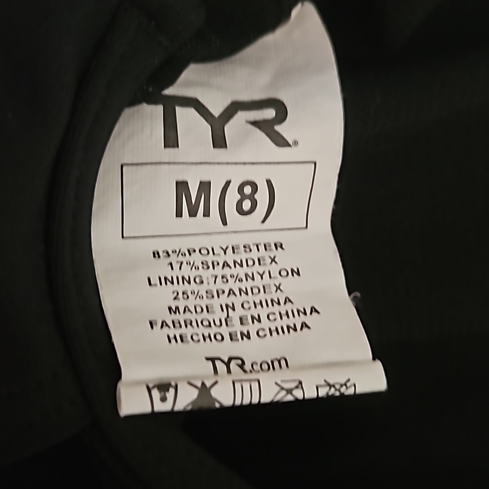 TYR swimming tank tanking Sz 8 with flair bottom - Picture 6 of 6